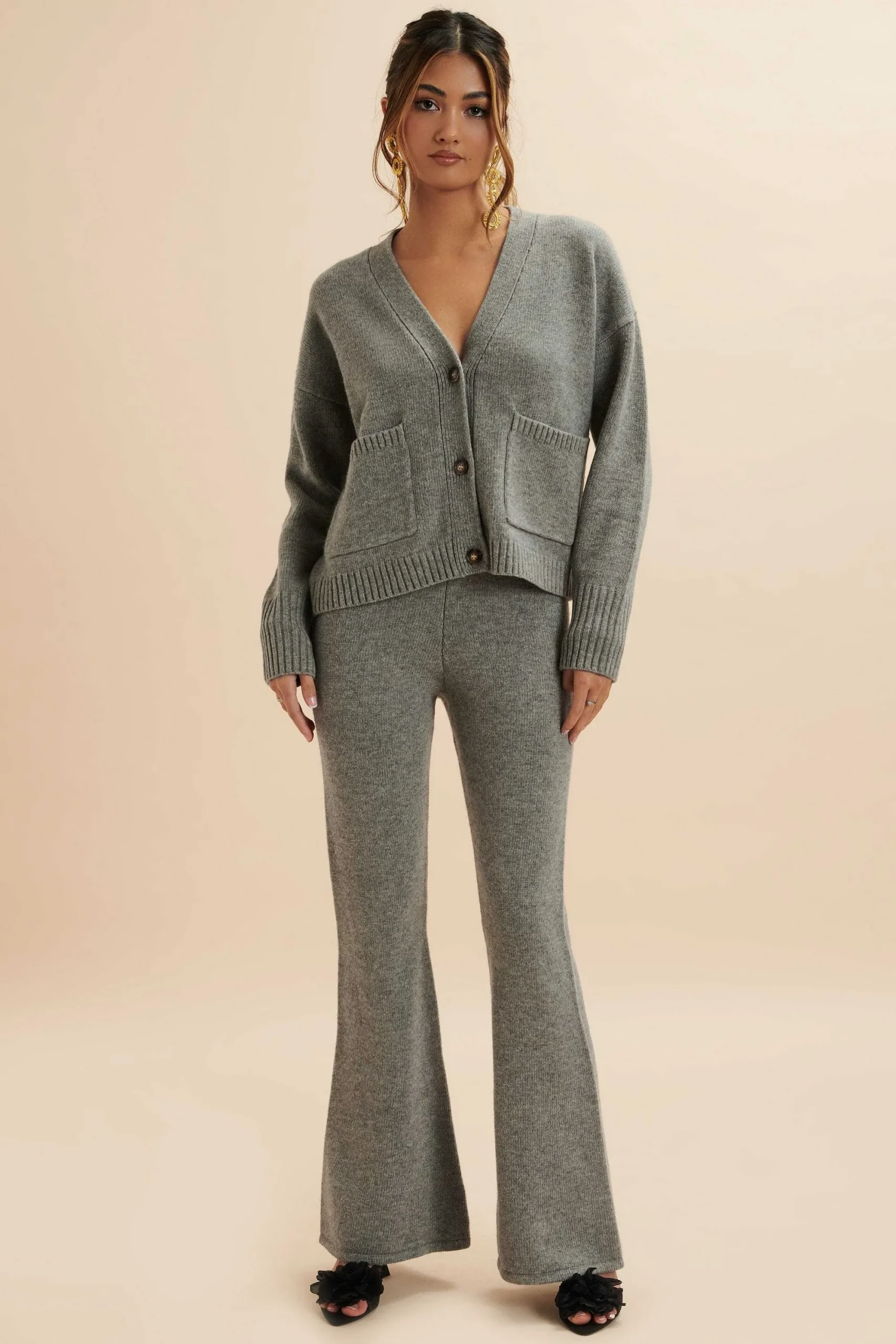 nella_knitted_cashmere_bl_3.webp Lavish Alice Nella Knitted Cashmere Blend Relaxed Cardigan In Grey Clearance